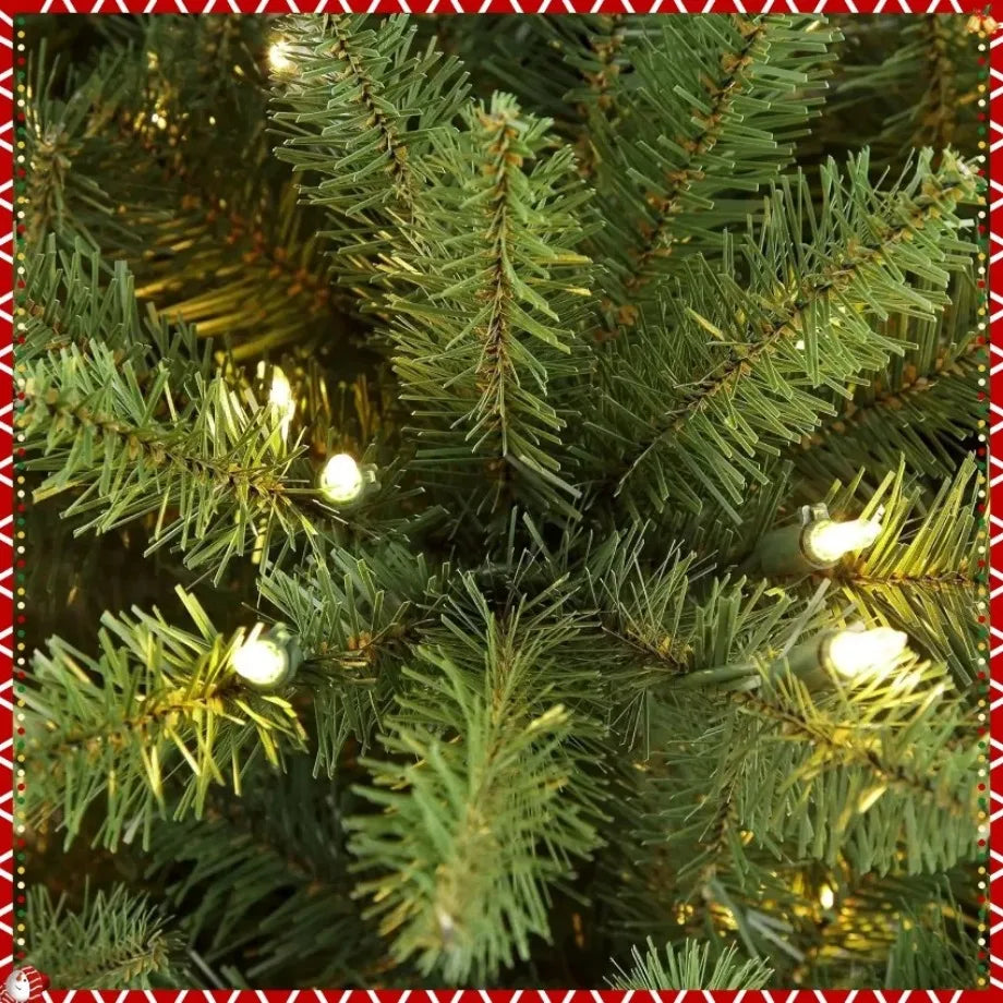 Artificial Christmas Tree PVC Material LED Light Pencil Christmas Tree 1.5m to 2.1m Family Christmas Party Scene Decorations